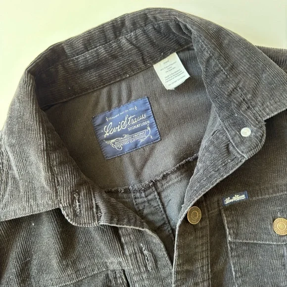 Levi’s Signature Denim Jacket - Picture 3 of 6